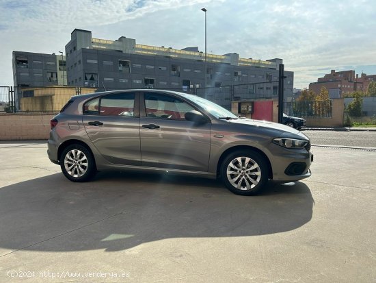 Fiat Tipo 1.6 Lounge 88kW (120CV) diesel Mjet 5p. - Parla