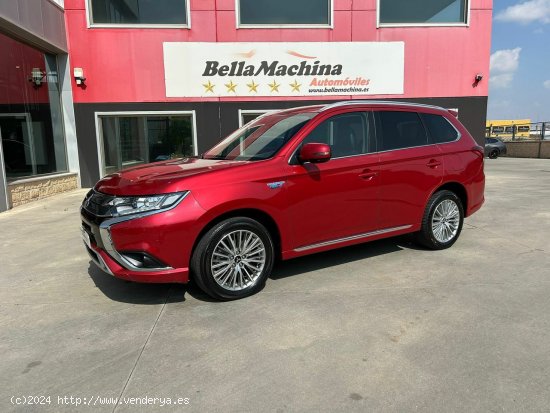 Mitsubishi Outlander 2.4 PHEV Kaiteki Auto 4WD - Parla