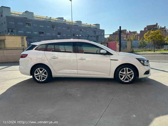 Renault Megane S.T. Limited Blue dCi 85 kW (115CV) - Parla