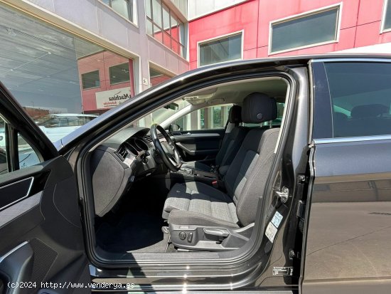 Volkswagen Passat Executive 2.0 TDI 110kW (150CV) DSG - Parla