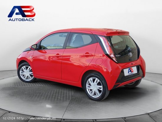 Toyota Aygo 1.0 70 x-play - Navalcarnero