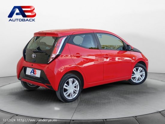 Toyota Aygo 1.0 70 x-play - Navalcarnero