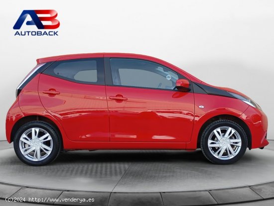 Toyota Aygo 1.0 70 x-play - Navalcarnero