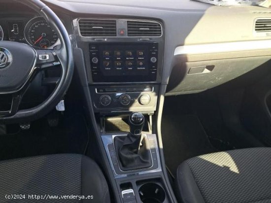 VOLKSWAGEN Golf en venta en Pamplona/IruÃ±a (Navarra) - Pamplona/IruÃ±a