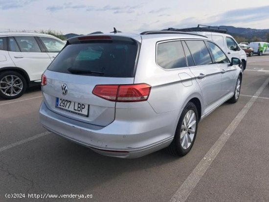 VOLKSWAGEN Passat en venta en Pamplona/IruÃ±a (Navarra) - Pamplona/IruÃ±a