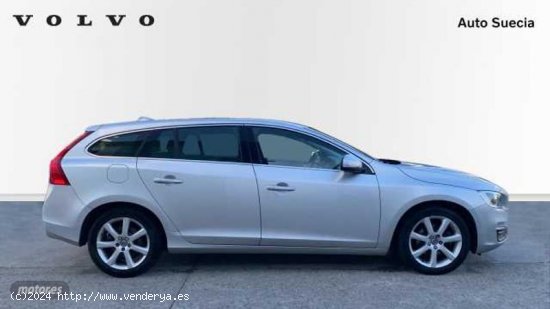 Volvo V 60 familiar 2.0 D3 MOMENTUM AUTO 5P de 2017 con 169.453 Km por 15.500 EUR. en Guipuzcoa