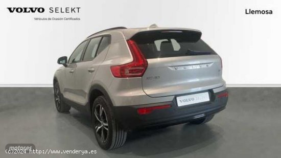 Volvo XC40 XC40 Plus, B3 mild hybrid, Gasolina, Dark de 2023 con 22.100 Km por 37.300 EUR. en Lleida