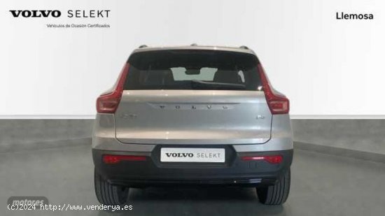 Volvo XC40 XC40 Plus, B3 mild hybrid, Gasolina, Dark de 2023 con 22.100 Km por 37.300 EUR. en Lleida