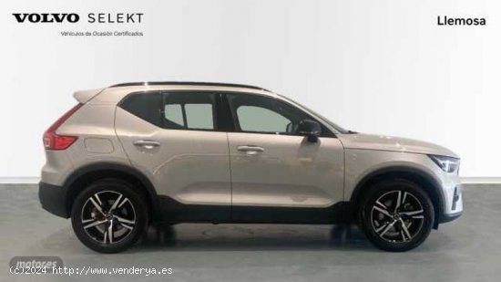 Volvo XC40 XC40 Plus, B3 mild hybrid, Gasolina, Dark de 2023 con 22.100 Km por 37.300 EUR. en Lleida