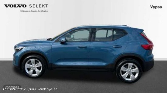 Volvo XC40 2.0 B3 CORE AUTO 163 5P de 2024 con 17.366 Km por 32.500 EUR. en Malaga