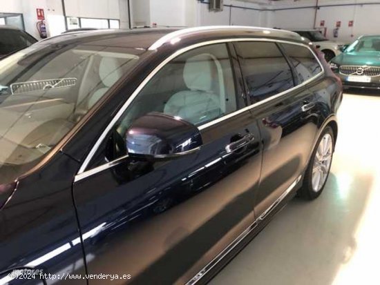 Volvo V 90 V90 T8 Twin Inscription Automatico de 2019 con 41.000 Km por 46.900 EUR. en Madrid