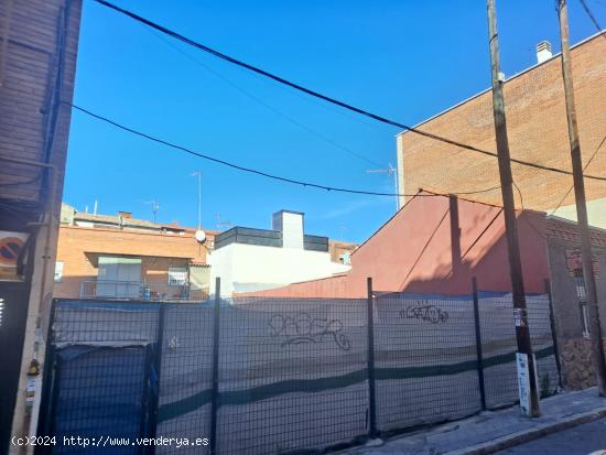 Solar en venta en Calle Quijada de pandiellos, 59, Puente De Vallecas-Madridr - MADRID