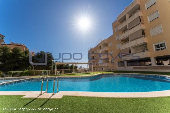 TE GUSTARIA VIVIR EN UNA VIVIENDA CON VISTAS AL MAR - ALICANTE