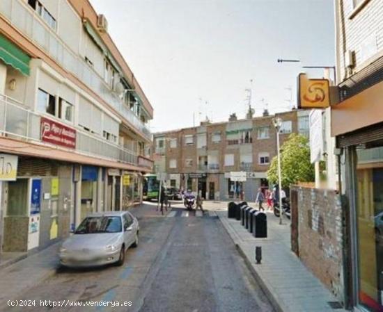 LOCAL COMERCIAL EN POZUELO DE ALARCÓN DE MADRID - MADRID