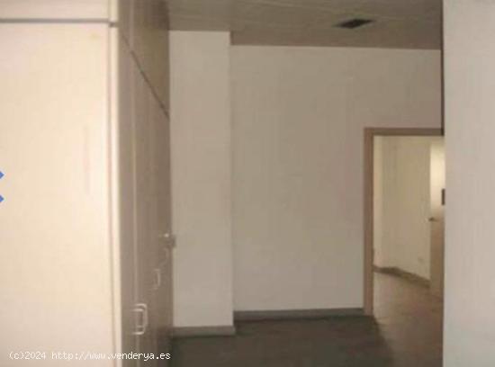 LOCAL COMERCIAL EN COLMENAR VIEJO (MADRID) - MADRID