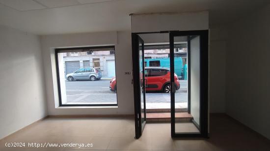 LOCAL COMERCIAL EN  ZONA CARRUS - ALICANTE