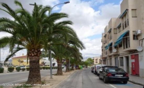 ASPE EN AVENIDA DE ELCHE SOLAR URBANO ACTUALMENTE NAVE SE PUEDE CONSTRUIR VIVIENDAS - ALICANTE