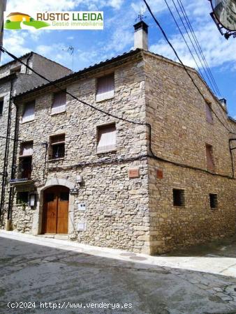 CASA (DE UNOS 334 M2) EN EL MUNICIPIO DE CONESA, EN LA CONCA DE BARBERÀ. - TARRAGONA