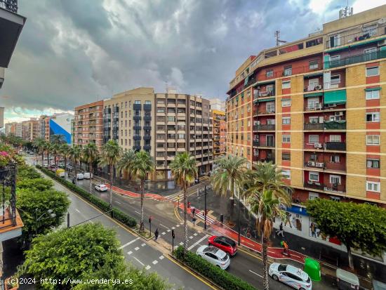  Piso luminoso en Avenida Peris y Valero - VALENCIA 