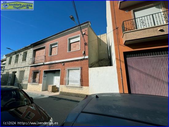 Encantadora Casa de Pueblo en el Corazón de Santomera - MURCIA