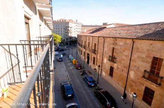 Urbis te ofrece un piso en venta en zona San Esteban, Salamanca. - SALAMANCA