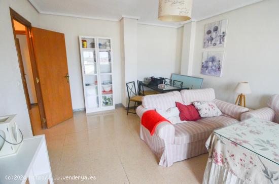 Urbis te ofrece un piso en venta en zona Sancti Spiritus, Salamanca. - SALAMANCA