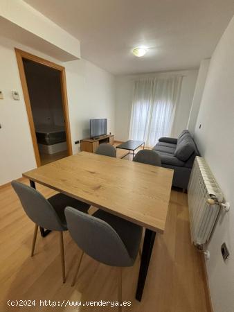 ALQUILER APARTAMENTO-ESTUDIO junto a Puerta Palma - BADAJOZ