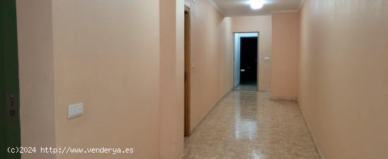 SE VENDE ESTUPENDO PISO EN ABARAN - MURCIA