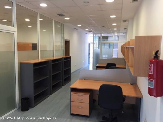 LOCAL COMERCIAL ACONDICIONADO PARA OFICINAS EN PERFECTO ESTADO - A CORUÑA