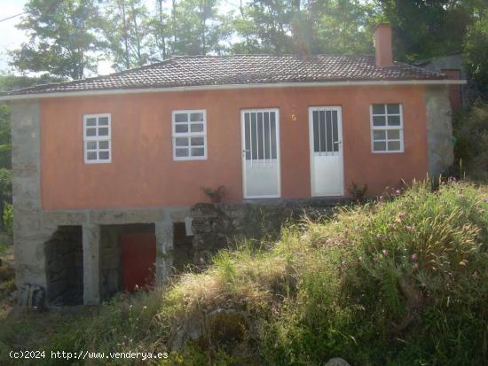 Casa para reformar en Arbo - PONTEVEDRA