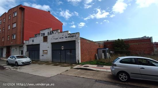 Nave Industrial en Trobajo del Camino - LEON