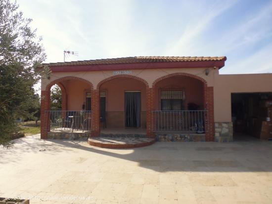  Chalet en  Partida del Moralet - ALICANTE 