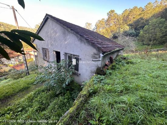 Casa de piedra EN CONSTRUCCION, en parcela de 485 m2  a 7 km. de O CARBALLIÑO. - ORENSE