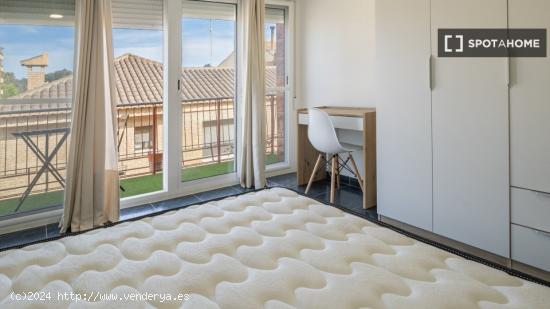 Habitación en piso compartido en Port de Sagunt - VALENCIA