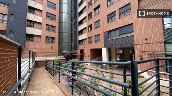 Apartamento de 2 dormitorios en alquiler en Madrid - MADRID