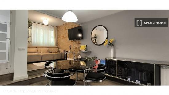 Apartamento de 2 dormitorios en alquiler en Madrid - MADRID