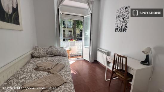 Apartamento de 3 habitaciones en alquiler en Madrid - MADRID