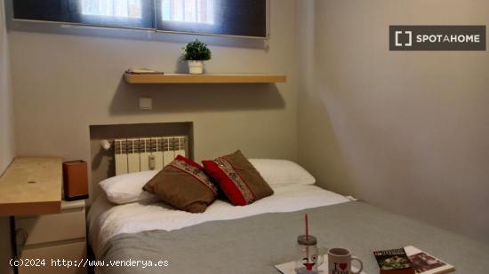 Apartamento de 2 dormitorios en alquiler en Madrid - MADRID