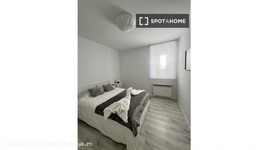 Apartamento de 2 dormitorios en alquiler en Madrid - MADRID