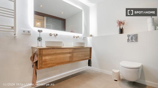 Apartamento entero de 3 habitaciones en Barcelona. - BARCELONA