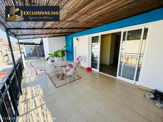 Ático en Benidorm Centro con dos terrazas solárium, 3 hab y 2 baños. Exclusivas360 Benidorm - ALI