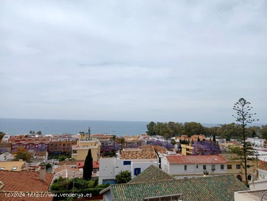 HABITACION PARA COMPARTIR LLENA DE SOL - MALAGA