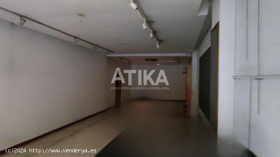 Local comercial en alquiler en avda. Daniel Gil - VALENCIA