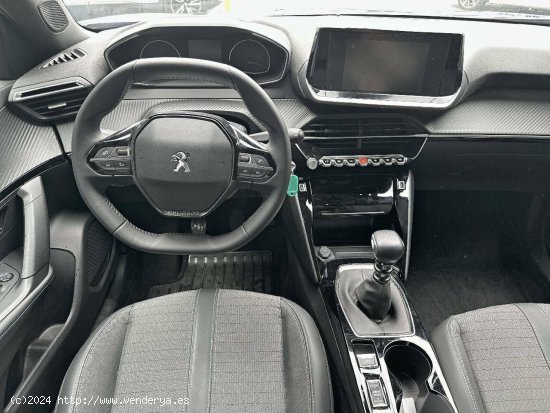 Peugeot 2008   Puretech 100 S&S 6 Vel. MAN Allure - 