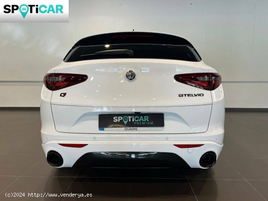 Alfa Romeo Stelvio  2.2 Diésel 154kW (210CV)  Q4 Veloce - 