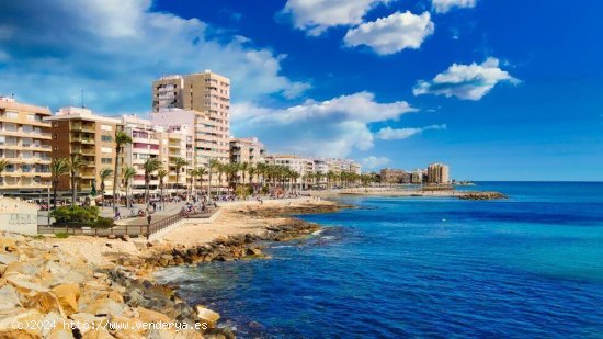 Parcela en venta a estrenar en Torrevieja (Alicante)