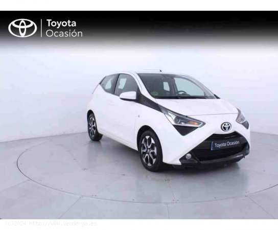 Toyota Aygo 1.0 70 x-play - Zaragoza