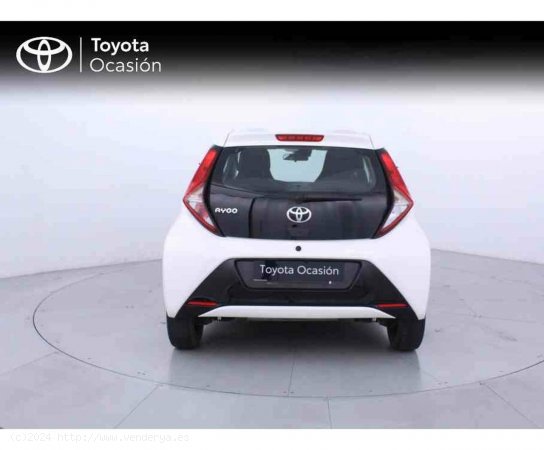 Toyota Aygo 1.0 70 x-play - Zaragoza