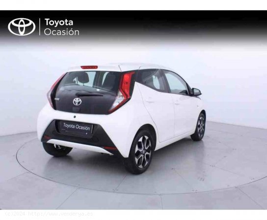 Toyota Aygo 1.0 70 x-play - Zaragoza