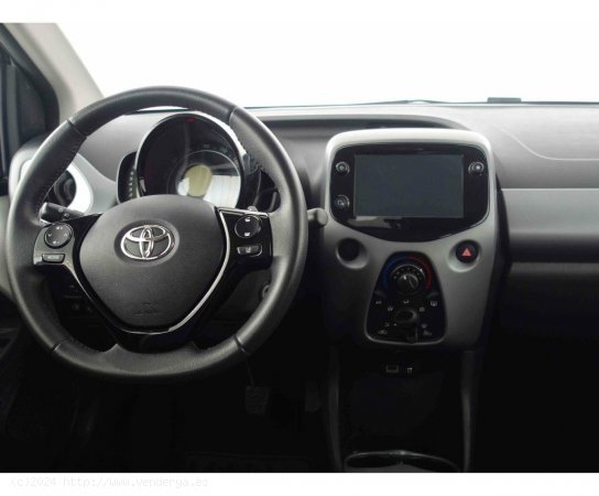 Toyota Aygo 1.0 70 x-play - Zaragoza